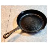 10 1/2" Benjamin & Medwin cast iron skillet