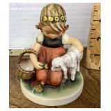 Hummel figure "Favorite Pet"