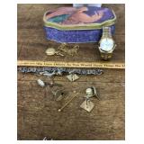 Menï¿½s costume jewelry