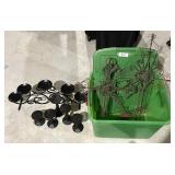 Metal home dï¿½cor in green tote