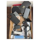 Flat with small electronics, etc.