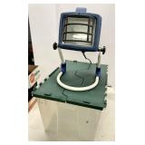 Regent portable work light in flip lid tote