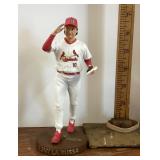 Tony La Russa statue