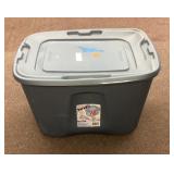 18 gallon lidded tote