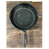 Cast iron skillet