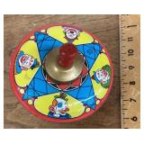 Vintage childï¿½s tin litho top