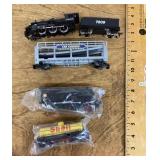 5 HO train cars --some new