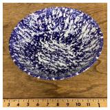 Ceramic spongeware bowl