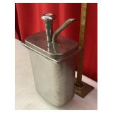 Soda fountain dispenser