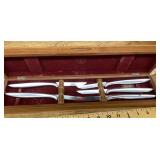 Gerber-Miming steak knives --one missing