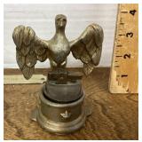 Eagle table lighter
