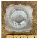 Set of square glass salad bowls