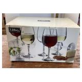 Set of 12 Libbey wine glasses