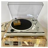 Technics SL-Q200 turntable --quartz direct drive