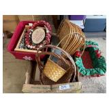 Baskets, cash box, holiday dï¿½cor, trays