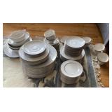 Set of Flintridge china "Bon-Lite"