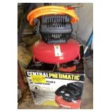 Central Pneumatic 3-gallon air compressor --works