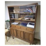 1-piece MCM hutch w/sliding glass doors