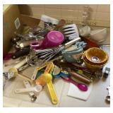 Large lot kitchen utensils