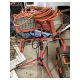 Utility work light on stand & 100ï¿½ extension cord