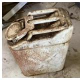 Metal jerry can