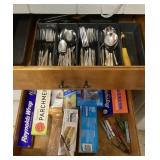 Contents of 2 kitchen drawers