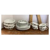 Service for 4 restaurant ware dishes