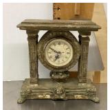 Quartz mantel clock