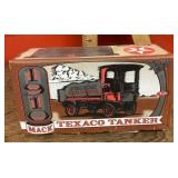 1910 Mack Texaco tanker