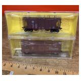 Kadee HO boxcar and hopper