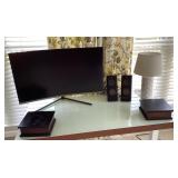 Contents on desk