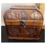 Decorative basket