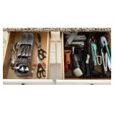2 kitchen drawers of gadgets