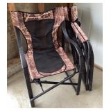 2 folding chairs