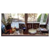 Windowseat contents
