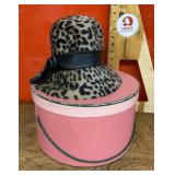 Vintage Henry Pollack jaguar print hat w/ hat box