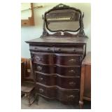 Antique chest of drawers
