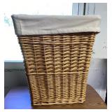 Wicker hamper