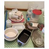 Kitchen ware, bakeware clean up lot