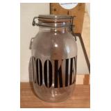 Glass cookie jar