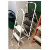 2 step ladders