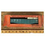 Lionel HO scale gondola car with canisters