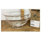 Footed glass bowl