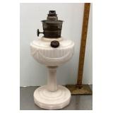 Aladdin milk glass Lincoln Drape oil lamp