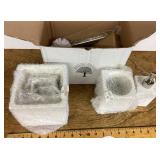 Bathroom accessories set