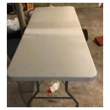 6 foot folding table