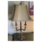 Candelabra style table lamp