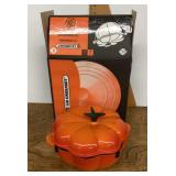 Le Creuset pumpkin Dutch oven