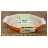 Le Creuset oval baking dish