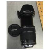 Canon image stabilizing zoom lens EF-S 18-135mm